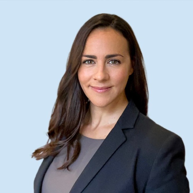 headshot of Julia Kent